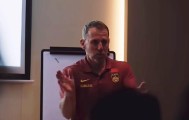 IM电竞官方网站-久尔杰维奇谈击败沙特U21：本想争取更多进球；赢球最重要